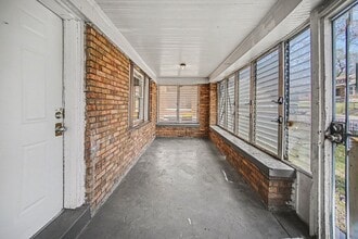 5626 Park Ave in Kansas City, MO - Building Photo - Building Photo