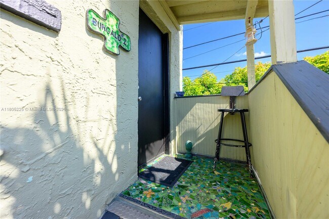 1852 SW 9th St in Miami, FL - Building Photo - Building Photo