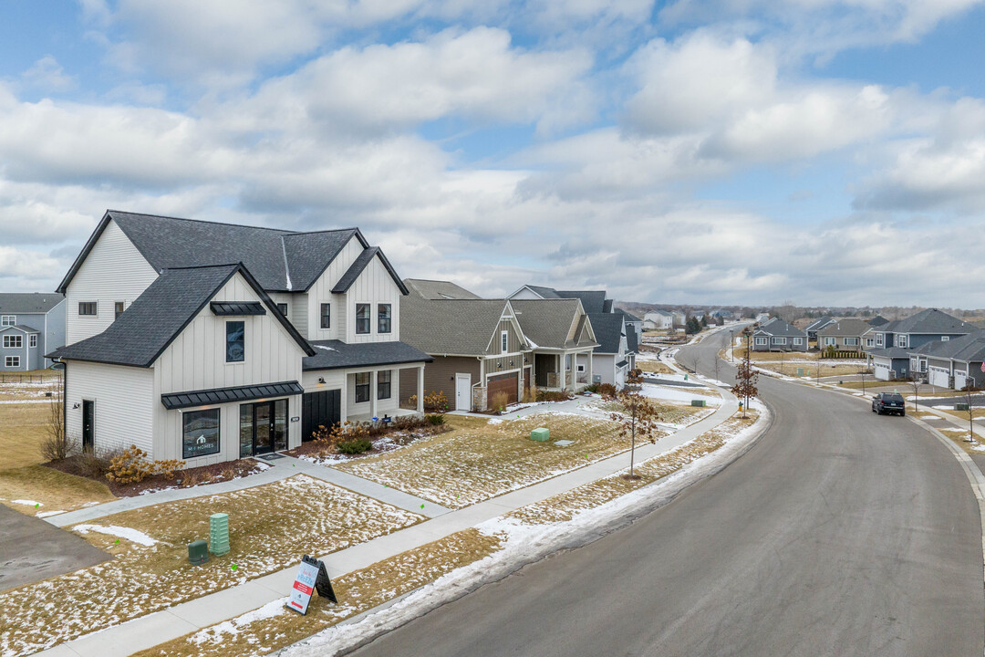 Valley Crest in Shakopee, MN - Building Photo