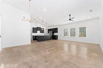 4527 22nd Pl in Lubbock, TX - Building Photo - Building Photo