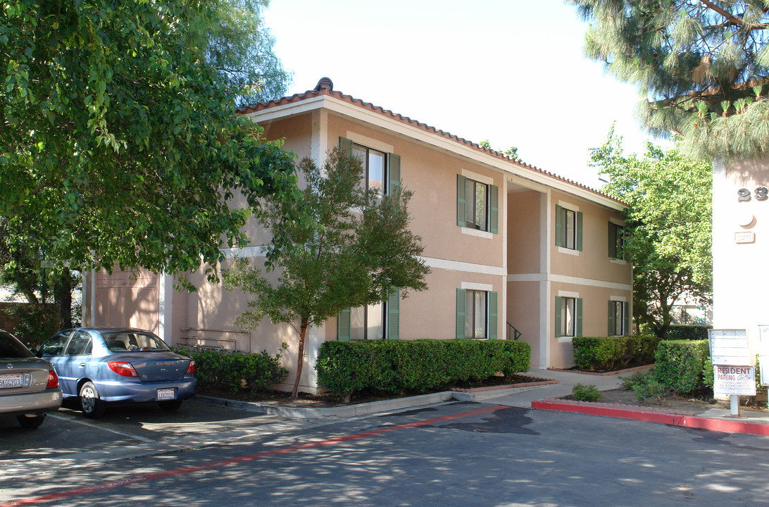 234 S Steckel Dr in Santa Paula, CA - Building Photo