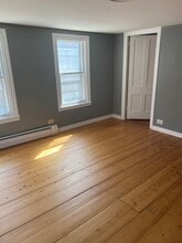 36 Union St in Clinton, MA - Building Photo - Building Photo