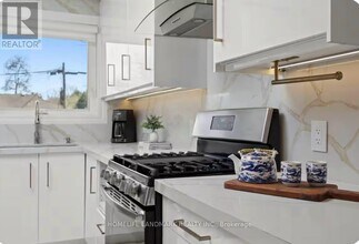 1739 Mt Albert Rd in East Gwillimbury, ON - Building Photo - Building Photo