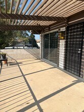 3333 El Encanto Ct in Bakersfield, CA - Foto de edificio - Building Photo