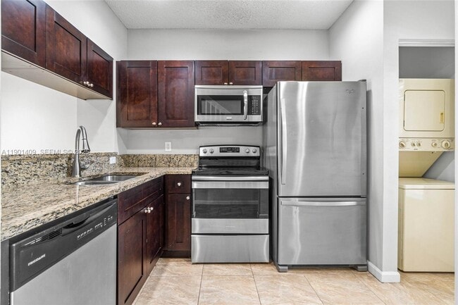 property at 4990 Palmbrooke Cir