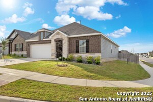 6847 Alaskan Wy. in Converse, TX - Building Photo