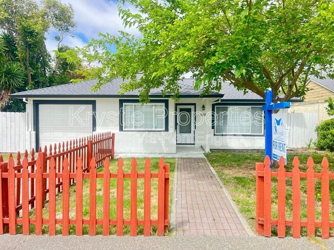 1009 Heartwood Ave in Vallejo, CA - Building Photo - Building Photo