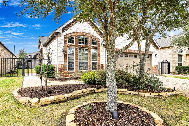 property at 4906 Augusta Pointe Ct