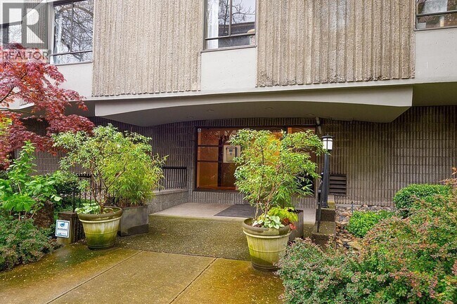 1108 Nicola St in Vancouver, BC - Building Photo - Building Photo