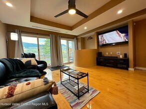 81 Scribner Hollow Rd in Hunter, NY - Building Photo - Building Photo