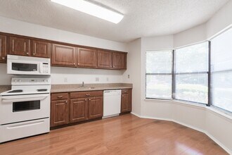 2606 Huntingdon Chase in Sandy Springs, GA - Building Photo - Building Photo