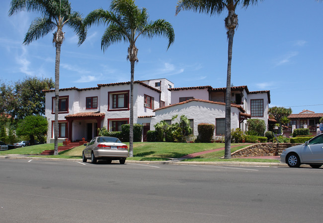 Patio Laguna Apartments in Coronado, CA - Building Photo - Building Photo