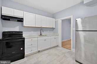 136 Farson St in Philadelphia, PA - Building Photo - Building Photo