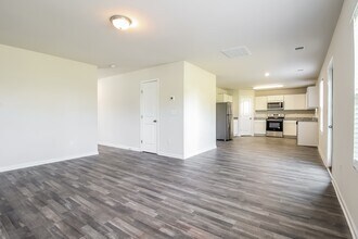 950 Seay Rd in Inman, SC - Building Photo - Building Photo