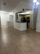 2549 Centergate Dr in Miramar, FL - Building Photo - Building Photo