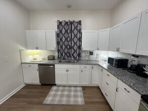 206 Moore St in Greer, SC - Building Photo - Building Photo