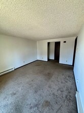 25 Barton Ct in Buffalo, NY - Building Photo - Building Photo