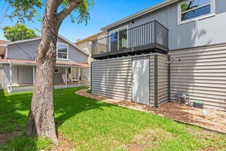 2005 Portsmouth St in Houston, TX - Building Photo - Building Photo