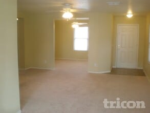 11807 W Aster Dr in El Mirage, AZ - Building Photo - Building Photo