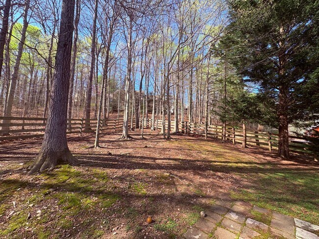 3910 Lynnhaven Ln in Fredericksburg, VA - Building Photo - Building Photo