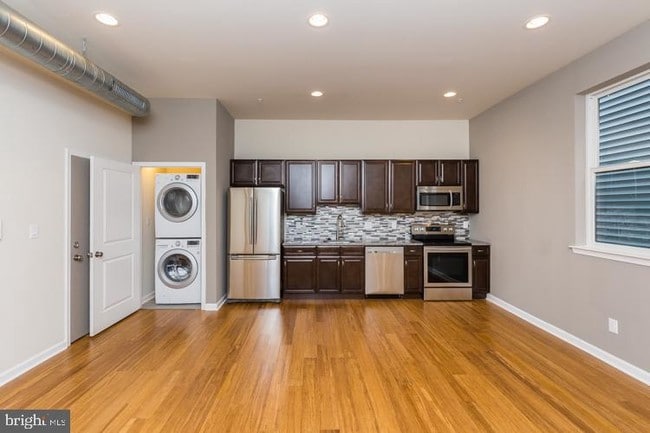 property at 2422 Frankford Ave