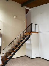 3246 NE 85th St, Unit #4 in Seattle, WA - Foto de edificio - Building Photo