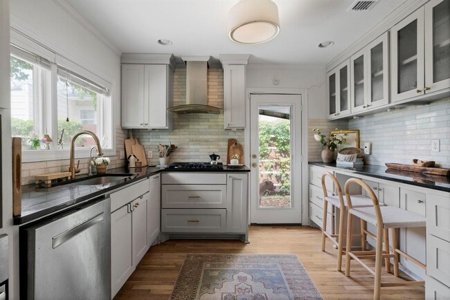 3004 Oakmont Blvd in Austin, TX - Building Photo - Building Photo
