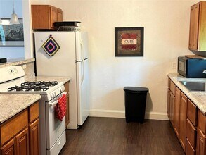 12802 Royal Green Dr in Conroe, TX - Building Photo - Building Photo