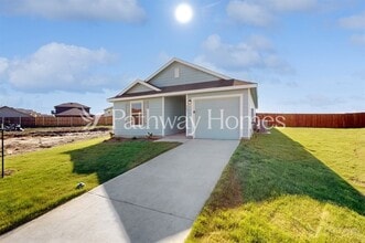 6501 Cannonade Dr in Forney, TX - Foto de edificio - Building Photo