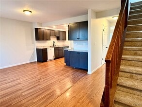 14 Pond Path in Oswego, NY - Building Photo - Building Photo