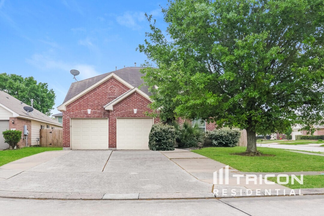 6715 Starcroft Ct in Spring, TX - Building Photo