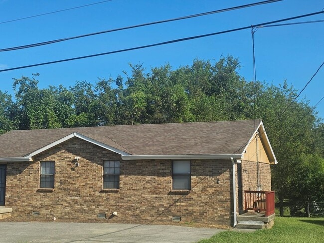 3705 Brickmont Dr in Nashville, TN - Building Photo - Building Photo