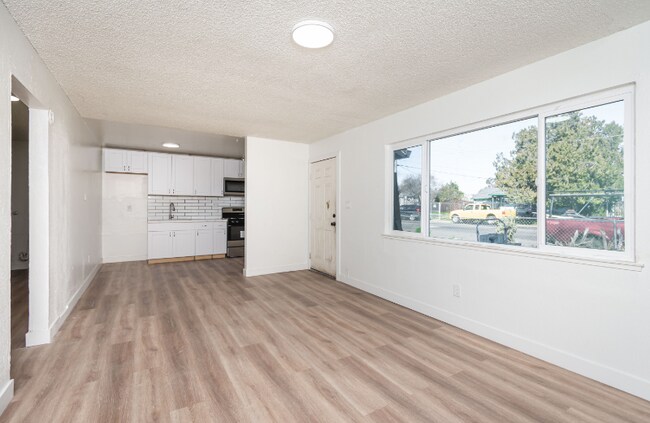 1718 Grand Ave-Unit -1718 in Sacramento, CA - Building Photo - Building Photo