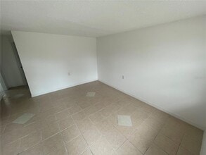 5315 Avery Rd in New Port Richey, FL - Building Photo - Building Photo