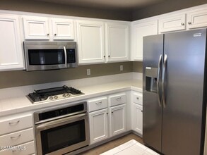 1129 Pan Ct in Thousand Oaks, CA - Building Photo - Building Photo
