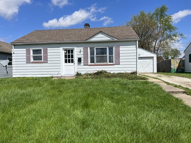 property at 619 W Lakewood Ave