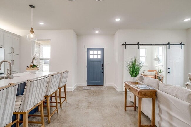 209 S Cardinal Ct in Granbury, TX - Building Photo - Building Photo