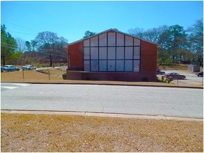 Penelope Court in Atlanta, GA - Foto de edificio - Building Photo