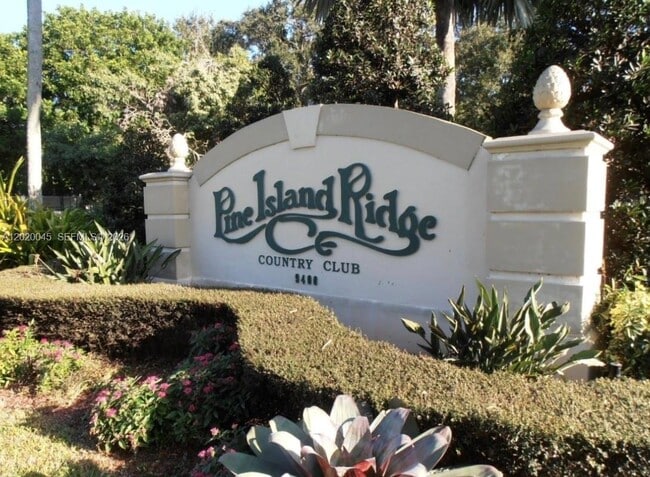 property at 9480 Tangerine Pl