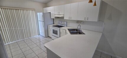 7626 W 34th Ln in Hialeah, FL - Building Photo - Building Photo