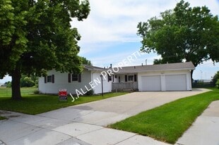 2219 Sunset Ave in Norfolk, NE - Building Photo