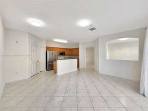 12150 SW 123rd Pl in Miami, FL - Building Photo - Building Photo