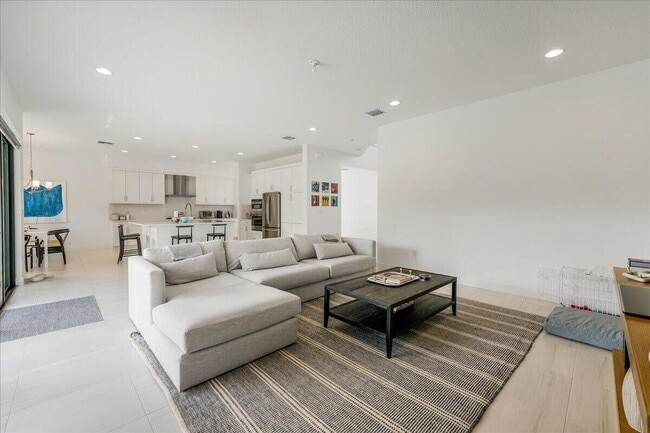 17496 Sparkling River Rd in Boca Raton, FL - Building Photo - Building Photo