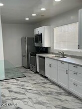 1845 E Crittenden Ln in Phoenix, AZ - Building Photo - Building Photo