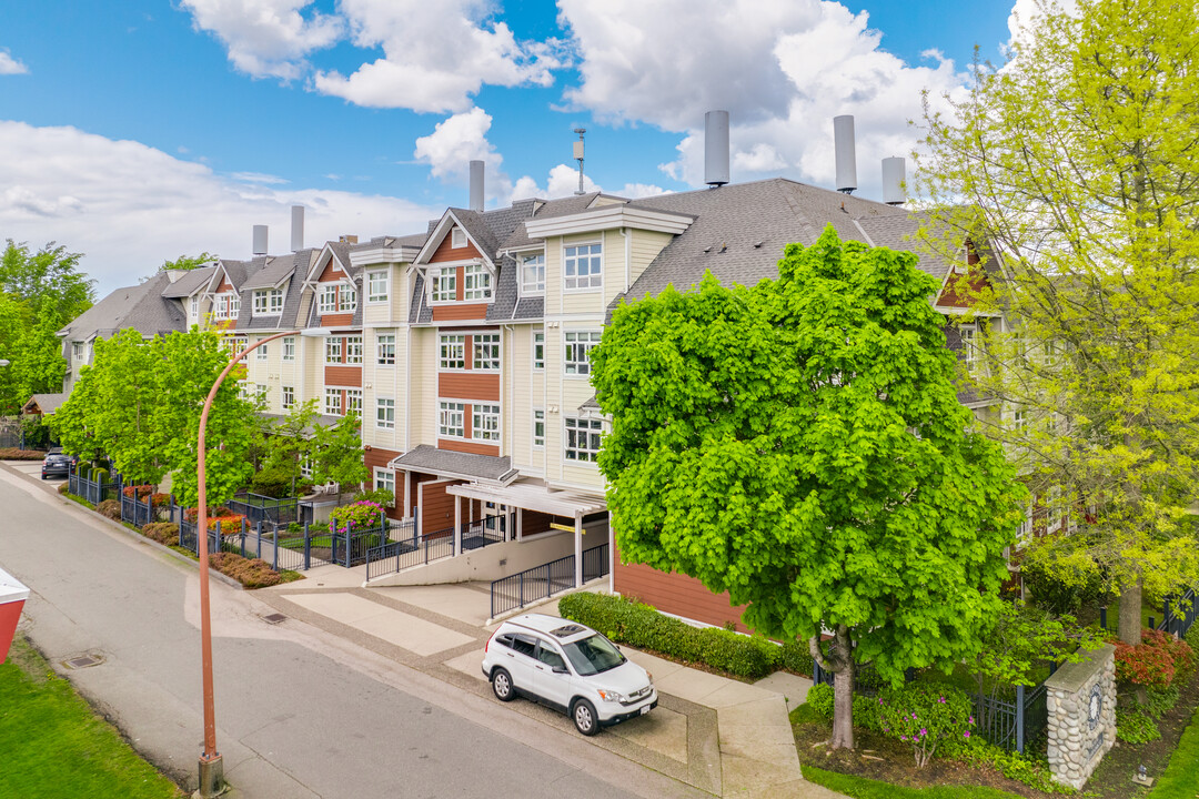 Shannon Oaks Vancouver in Vancouver, BC - Building Photo