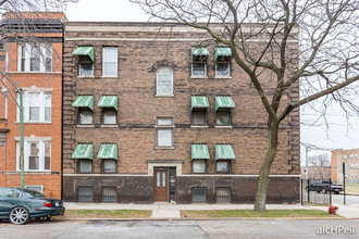 4957 S Calumet Ave in Chicago, IL - Building Photo - Building Photo