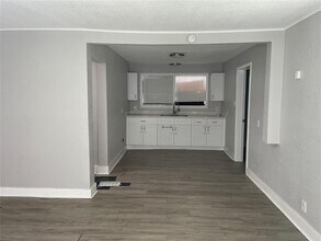 906 Fields St in Richmond, TX - Building Photo - Building Photo