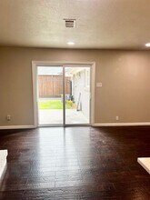 6905 Arboreal Dr in Dallas, TX - Building Photo - Building Photo