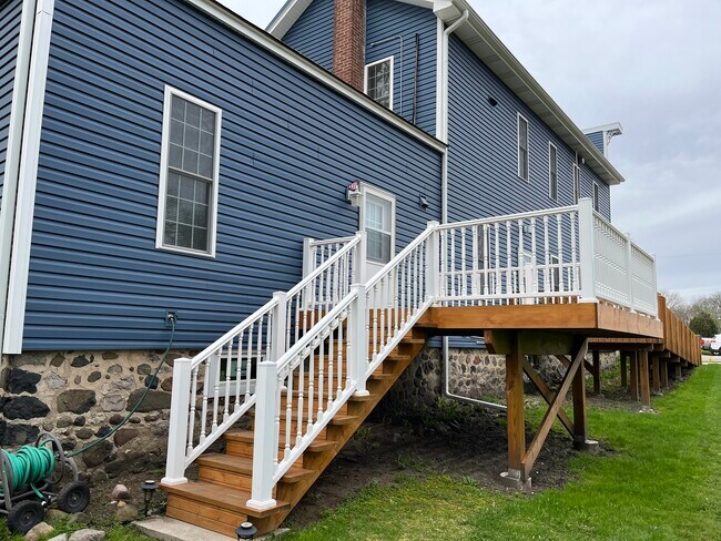 11323 Fox River Rd, Unit #1 in Wilmot, WI - Building Photo - Building Photo