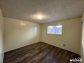408 W Pierce St in Yakima, WA - Building Photo - Building Photo